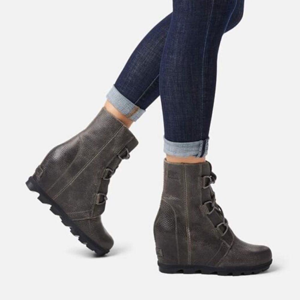 Sorel Women's Gray Joan of Arctic Wedge II Leather Boots 7